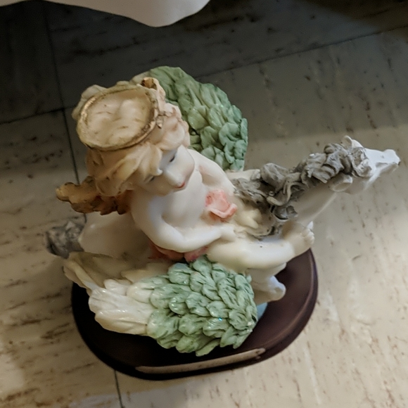 Victoria Collection Baby Angel on Horse Statue - Picture 2 of 5